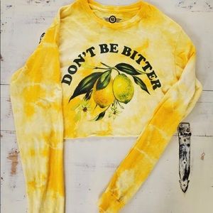 Long sleeve crop top